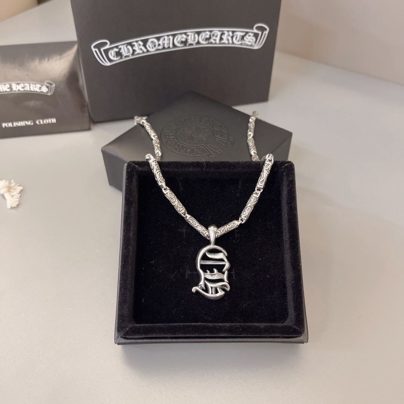Ch**me He**ts necklaces